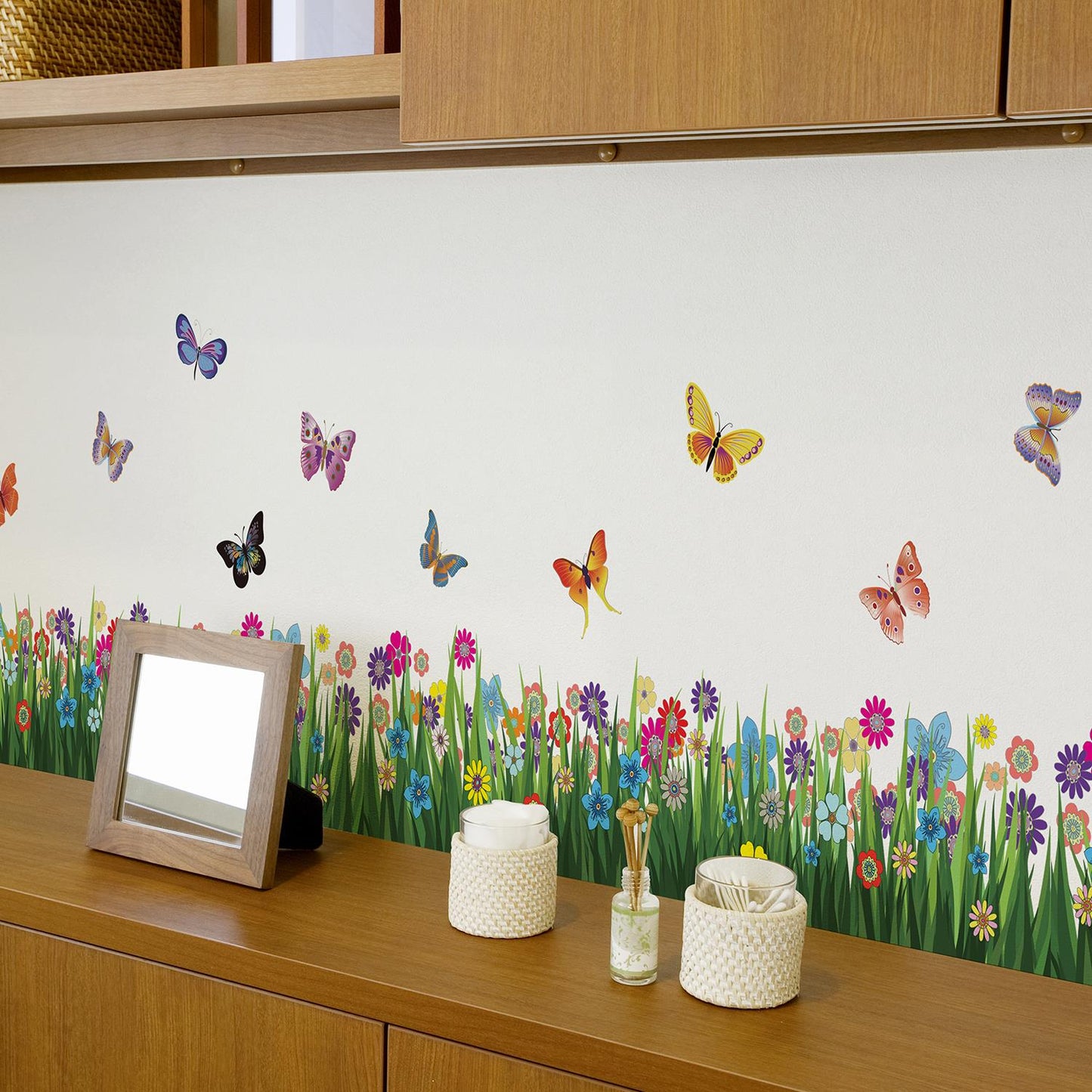 WS5031 - Colourful Butterflies Grass