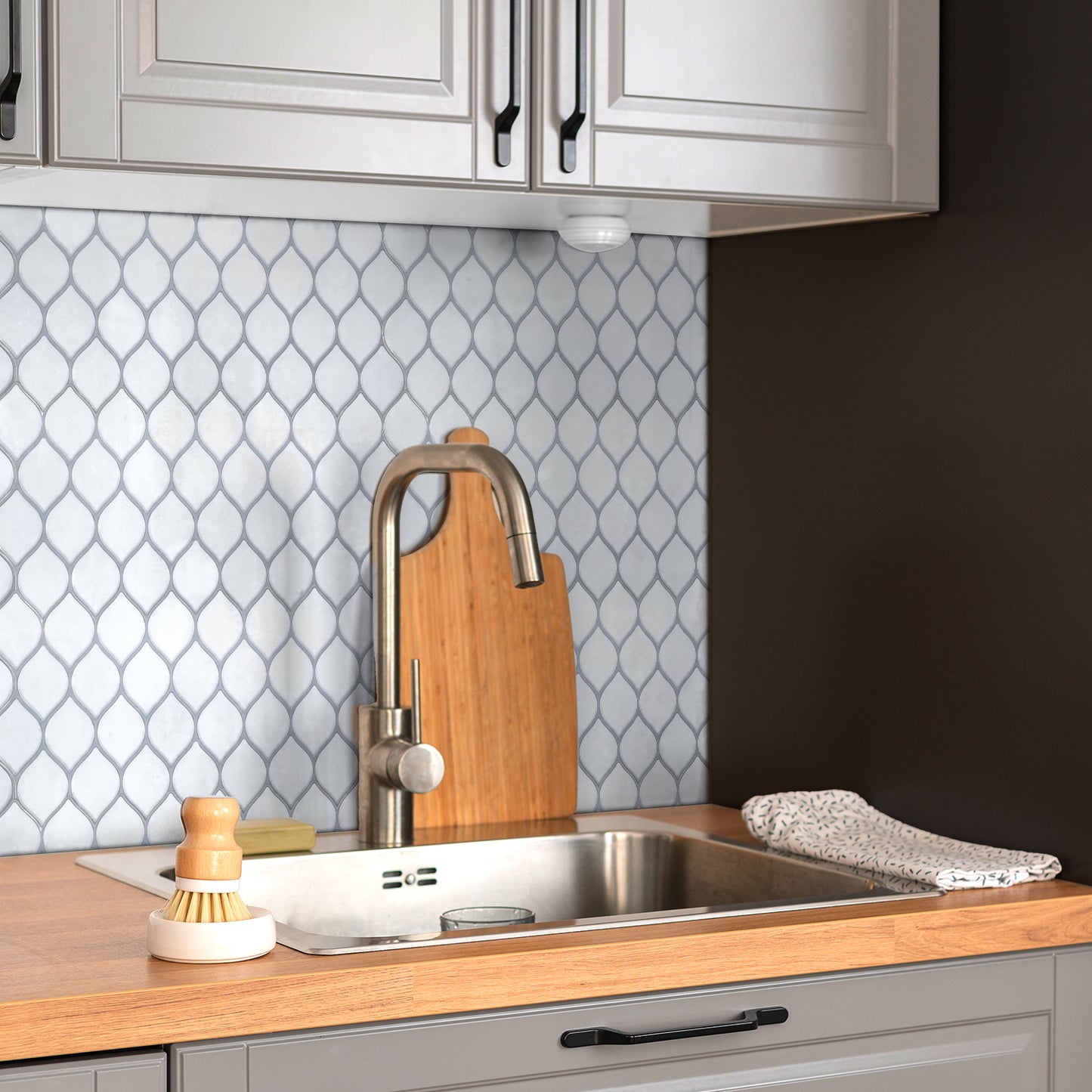 WT3D1817 - White Leaf Stone 3D Tile Sticker 30.5 x 15.4cm (12 x 6 in) - 20pcs in a pack