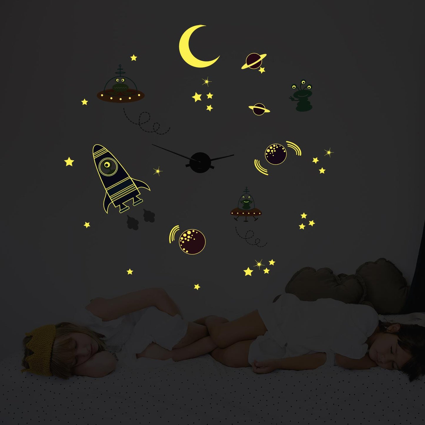 WC2106 - COM - WS3025 + WC2050 - Galaxy Glow Wall Clock