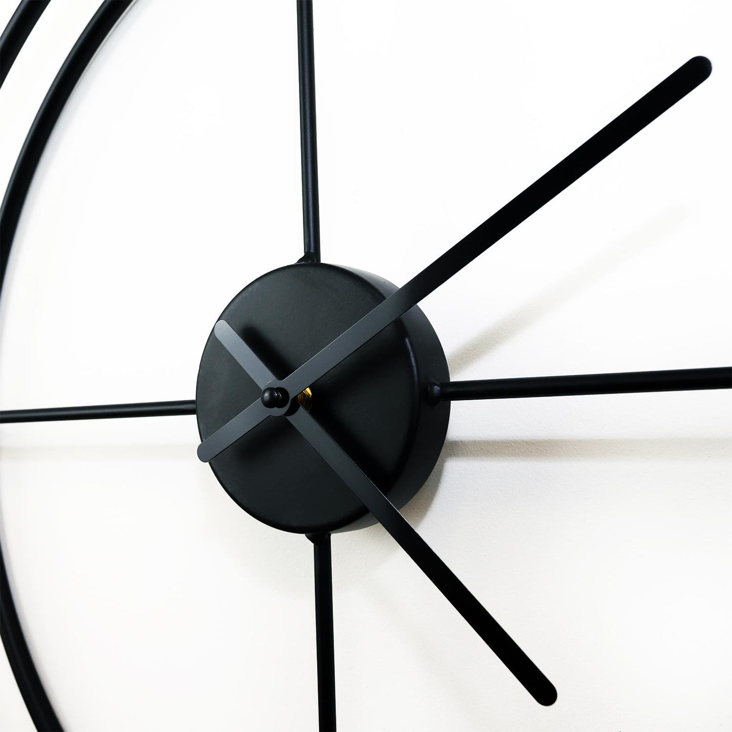 WC2138 - Black Larry's Minimalist Iron Wall Clock - 50 cm / 19.7 in