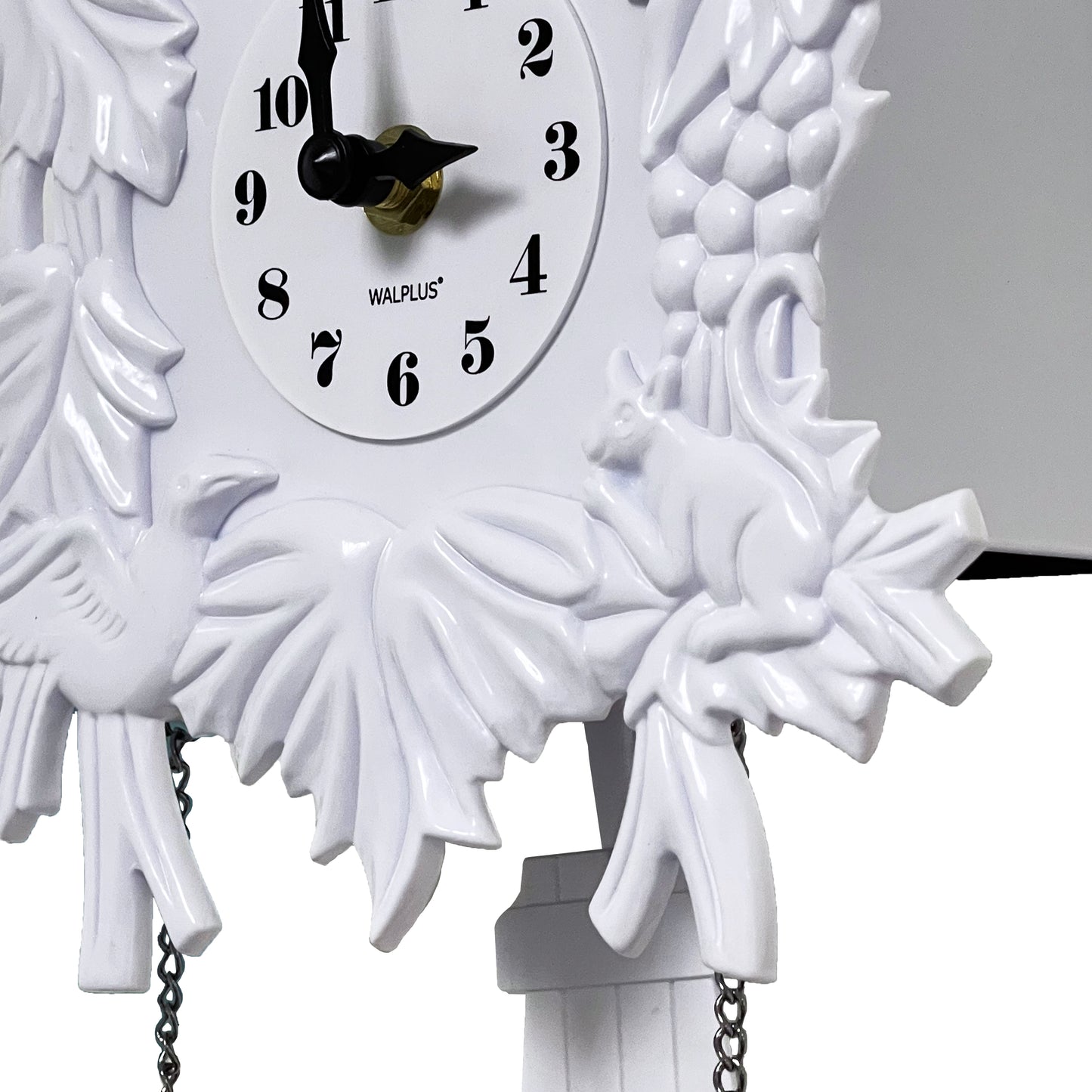 WC2054 - White Vintage Cuckoo Clock